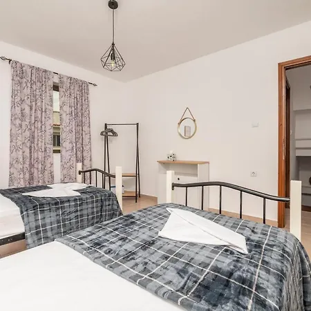 Tatil Evi Traditional Suburbs Maisonette İstanköy