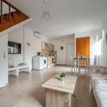 Traditional Suburbs Maisonette Tatil Evi İstanköy